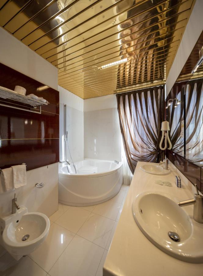 Hotel Valentino Terni Zewnętrze zdjęcie